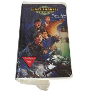 NEW VTG 1994 "The Last Chance Detectives Mystery Lights of Navajo Mesa" VHS FOTF